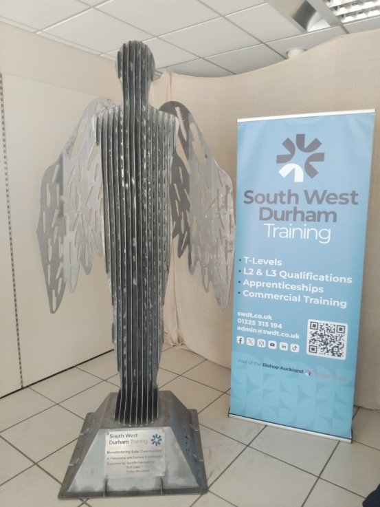 Knife Angel 1